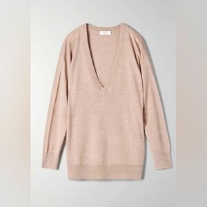 Babaton soft 100% merino wool v neck sweater Small